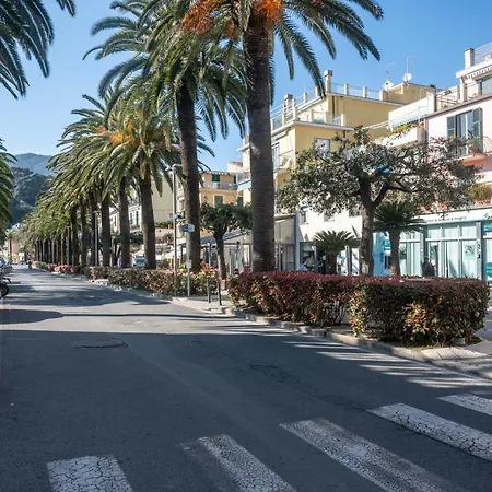 332 - Monolocale Rinnovato Premium, 250metri Da Mare E Spiaggia, Nuovo Ristrutturato - * Moneglia